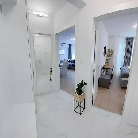 Nova Apartament *